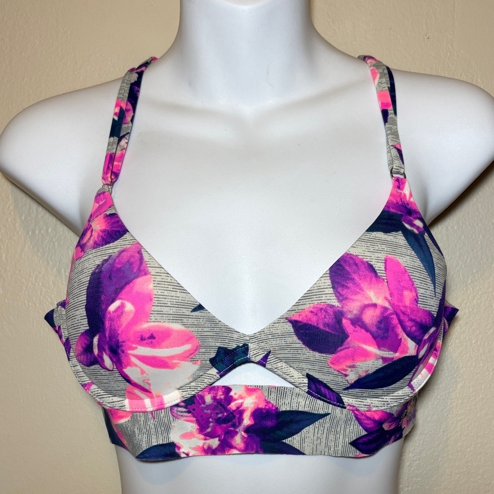 PINK Victoria's Secret Floral Bra in Pink and Purple